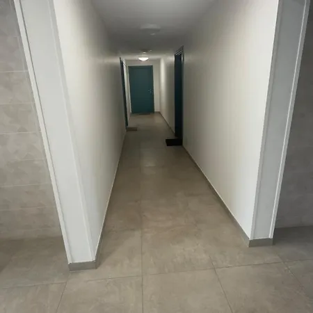 Apartment 9 Min From - Cozy For 4 - Parking & Wi-fi Coupvray