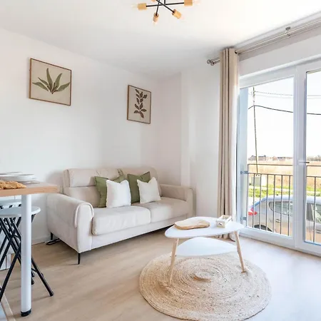 9 Min From - Cozy For 4 - Parking & Wi-fi * Coupvray